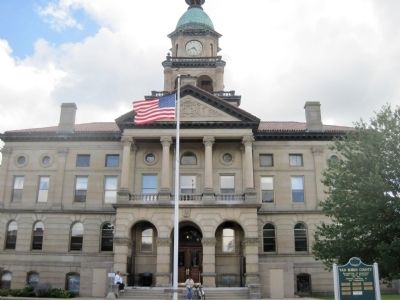 Van Buren County Courthouse image. Click for full size.
