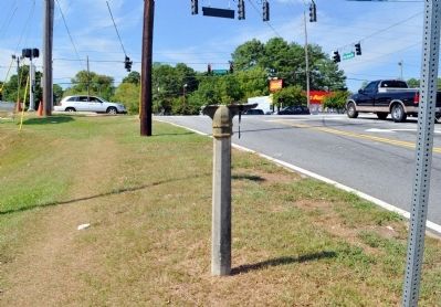 The Marcus Long Crossroads Marker Post (and a small section of the marker) image. Click for full size.