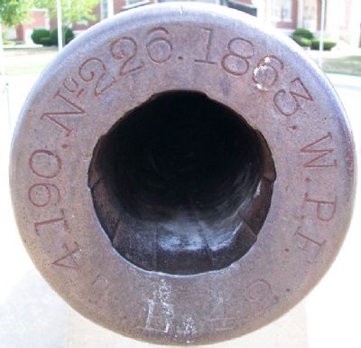 Veterans Memorial Cannon Muzzle image. Click for full size.