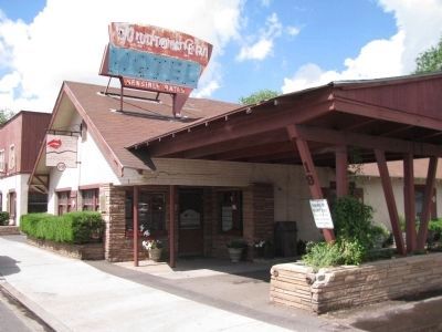 Downtowner Motel and Office Entrance image. Click for full size.