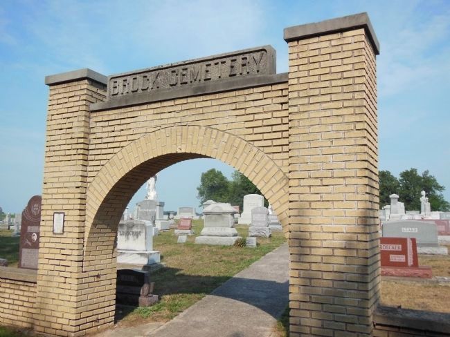Brock Cemetery Entrance image. Click for full size.