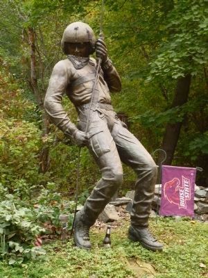 Statue Representing Jeff Allen image. Click for full size.