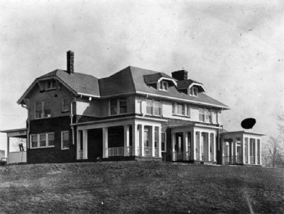 Doctors & Nurses - - Building image. Click for full size.