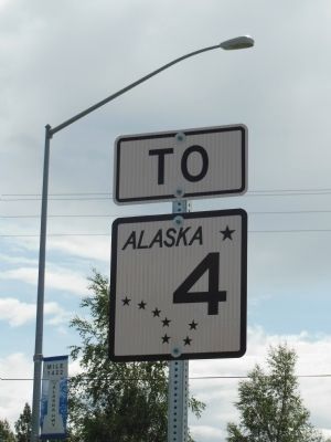 Alaska Highway 4 (Richardson Highway) Sign image. Click for full size.
