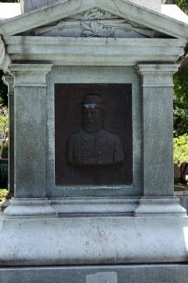 Jacksonville Confederate Monument, north face; bust of E. Kirby Smith image. Click for full size.