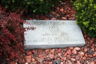 Time Capsule (open 2029) <br> Hodgenville Rotary Club image. Click for full size.