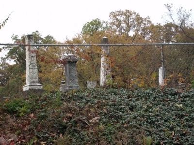 View from Rainsville Road - - Hooker Cemetery image. Click for full size.