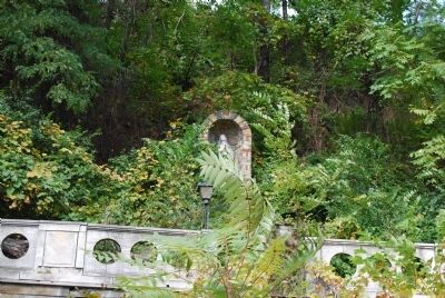 Virgin Mary Shrine image. Click for full size.