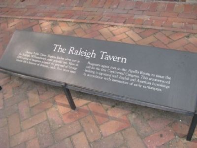 The Raleigh Tavern Marker image. Click for full size.