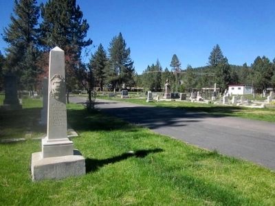 Sierra Mountain Cemetery image. Click for full size.