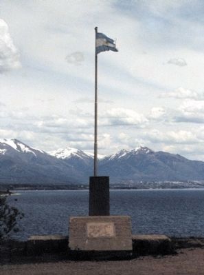 Republica Argentina Marker & Flag Pole image. Click for full size.