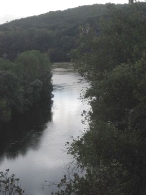 The Dordogne River from the overlook image. Click for full size.