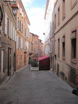 Street View in Le Castelnau District image. Click for full size.
