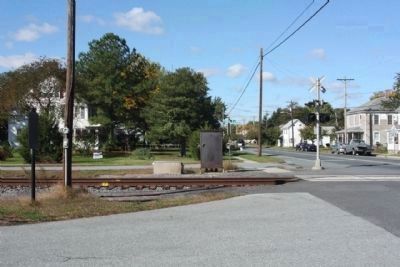 Ellendale's Railroad Square Marker, left, along Main Street, State Road 16 image. Click for full size.