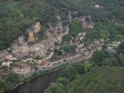 La Roque-Gageac image. Click for full size.