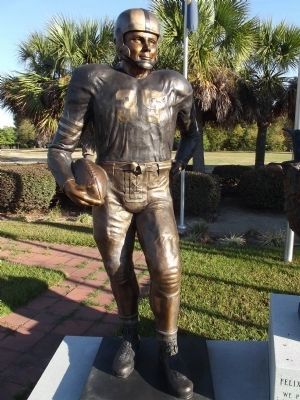 Close up of Left Statue ~ as a Heisman Trophy Winner. Click for full size. Close up of Left Statue ~ as a Heisman Trophy Winner image. Click for full size.