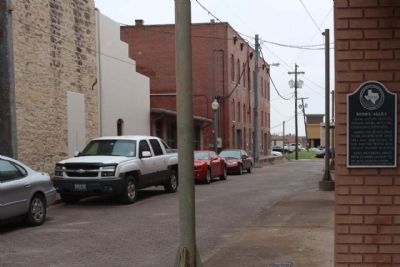 Bond's Alley Marker. Click for full size. Bond's Alley Marker image. Click for full size.