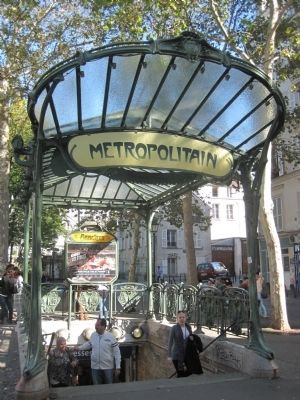 Entrance to the Abesses Metro Station image. Click for full size.