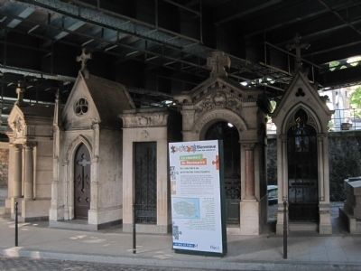 Le cimetiere Montmartre image. Click for full size.