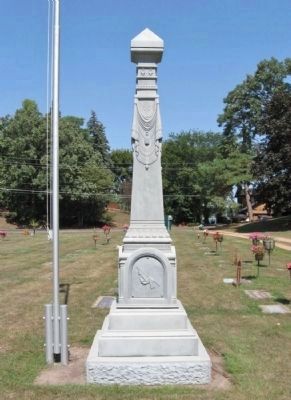 Soldiers Memorial image. Click for full size.