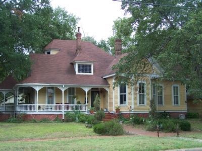 Dunn-Ransom Home and Marker at 1303 W. 4th Avenue, Corsicana, currently a private residence image. Click for full size.