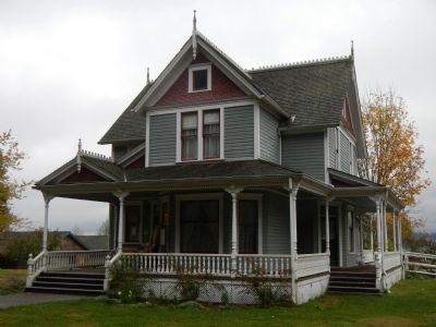 Historic Stewart Farmhouse image. Click for full size.