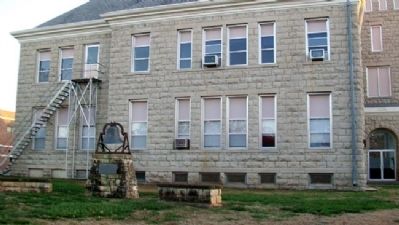Hill School Bell and Marker image. Click for full size.