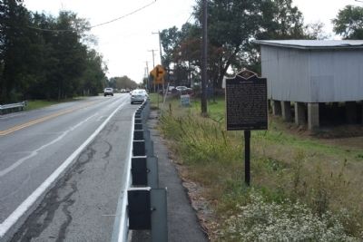 Hearn's Pond Marker, looking south along Bridgeville Highway image. Click for full size.