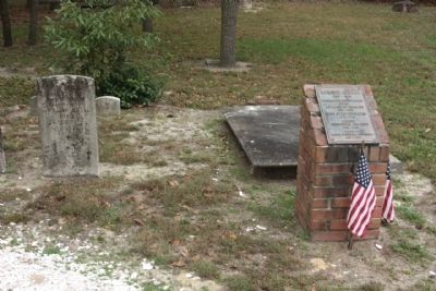 Nathaniel Mitchell Marker and gravestone image. Click for full size.