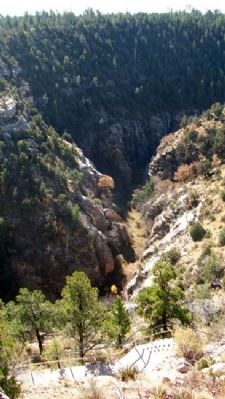 Walnut Canyon. Click for full size. Walnut Canyon image. Click for full size.