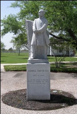 Dr. Ashbel Smith Statue image. Click for full size.