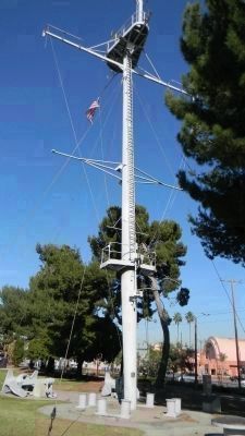 Mast of U.S.S. <i>Los Angeles</i> image. Click for full size.