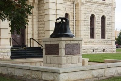 Courthouse History Marker West and South faces. Click for full size. Courthouse History Marker West and South faces image. Click for full size.