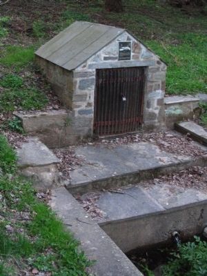 Clean Drinking Manor Marker image. Click for full size.