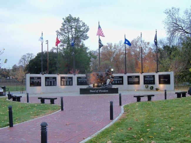 Faces of Freedom Veterans Memorial image. Click for full size.
