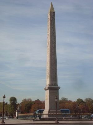 LObelisque in Place de la Concorde image. Click for full size.