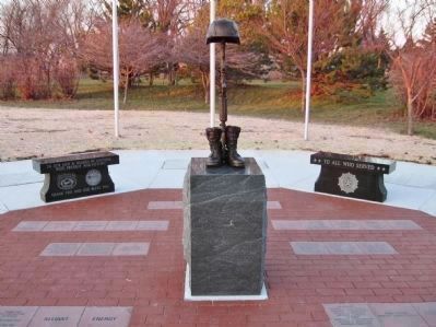 Fallen Soldier Statue and Commemorative Benches image. Click for full size.