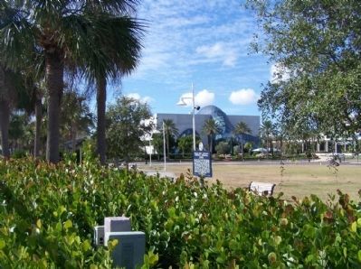 World's First Regularly Scheduled Commercial Airline Marker near the Dali Museum image. Click for full size.