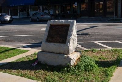 Hart County World War I Memorial image. Click for full size.