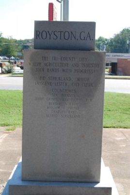 Royston, GA / U.S. Bicentennial Monument<br>North Inscription. Click for full size. Royston, GA / U.S. Bicentennial Monument<br>North Inscription image. Click for full size.