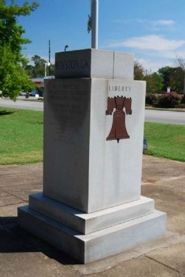 Royston, GA / U.S. Bicentennial Monument<br>Northwest Corner image. Click for full size.