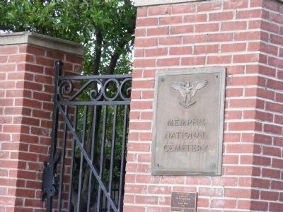 Memphis National Cemetery. Click for full size. Memphis National Cemetery image. Click for full size.