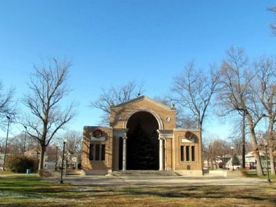 Neoclassical Bandshell image. Click for full size.