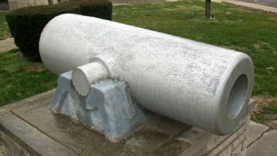 War Memorial Cannon. Click for full size. War Memorial Cannon image. Click for full size.