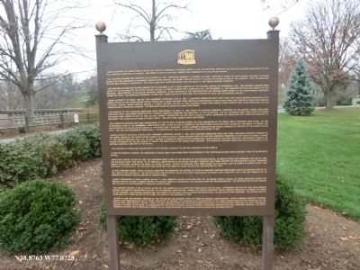 Tomb of the Unknowns Marker. Click for full size. Tomb of the Unknowns Marker image. Click for full size.