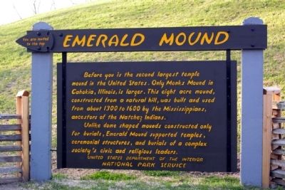 Emerald Mound Marker image. Click for full size.