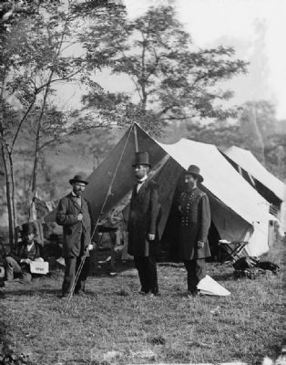 <i>Antietam, Md. Allan Pinkerton, President Lincoln, and Maj. Gen. John A. McClernand</i> image. Click for full size.
