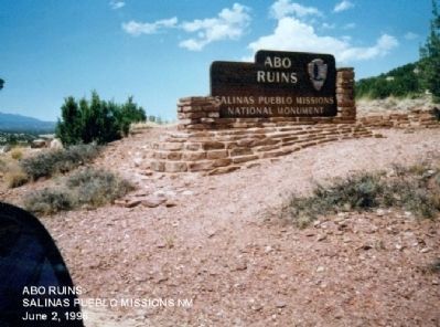 Abo Ruins Entrance Sign image. Click for full size.