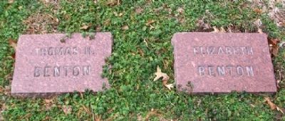 Thomas Hart and Elizabeth Benton Markers image. Click for full size.