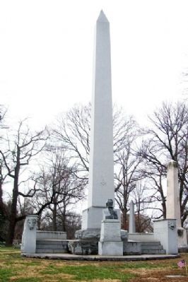 William Clark Monument image. Click for full size.
